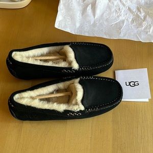 Ugg Ansley slippers